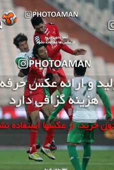 649498, Tehran, [*parameter:4*], لیگ برتر فوتبال ایران، Persian Gulf Cup، Week 17، Second Leg، Persepolis 2 v 1 Zob Ahan Esfahan on 2013/12/06 at Azadi Stadium