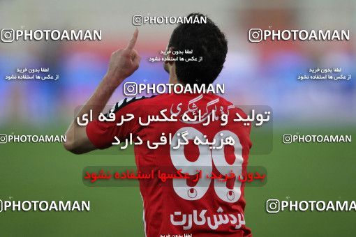 649649, Tehran, [*parameter:4*], لیگ برتر فوتبال ایران، Persian Gulf Cup، Week 17، Second Leg، Persepolis 2 v 1 Zob Ahan Esfahan on 2013/12/06 at Azadi Stadium