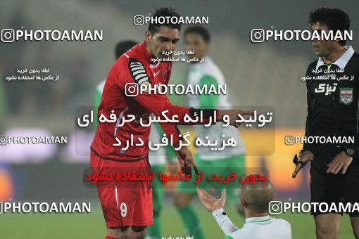 649573, Tehran, [*parameter:4*], لیگ برتر فوتبال ایران، Persian Gulf Cup، Week 17، Second Leg، Persepolis 2 v 1 Zob Ahan Esfahan on 2013/12/06 at Azadi Stadium