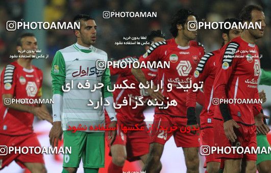 649473, Tehran, [*parameter:4*], لیگ برتر فوتبال ایران، Persian Gulf Cup، Week 17، Second Leg، Persepolis 2 v 1 Zob Ahan Esfahan on 2013/12/06 at Azadi Stadium