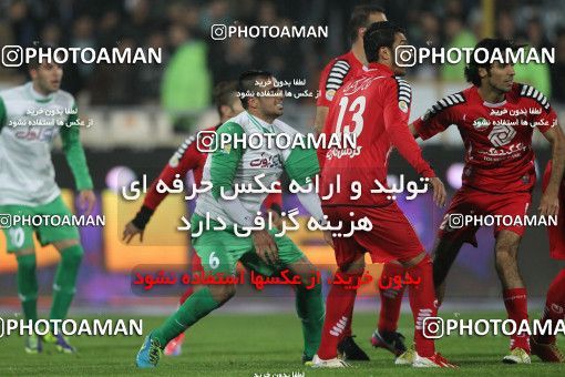 649355, Tehran, [*parameter:4*], لیگ برتر فوتبال ایران، Persian Gulf Cup، Week 17، Second Leg، Persepolis 2 v 1 Zob Ahan Esfahan on 2013/12/06 at Azadi Stadium