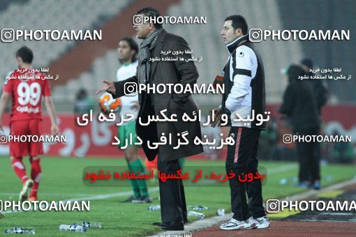 649940, Tehran, [*parameter:4*], لیگ برتر فوتبال ایران، Persian Gulf Cup، Week 17، Second Leg، Persepolis 2 v 1 Zob Ahan Esfahan on 2013/12/06 at Azadi Stadium