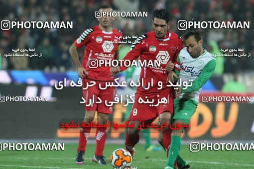 650044, Tehran, [*parameter:4*], لیگ برتر فوتبال ایران، Persian Gulf Cup، Week 17، Second Leg، Persepolis 2 v 1 Zob Ahan Esfahan on 2013/12/06 at Azadi Stadium