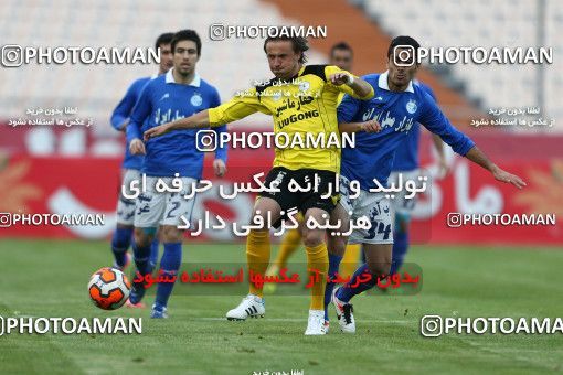 652322, Tehran, [*parameter:4*], لیگ برتر فوتبال ایران، Persian Gulf Cup، Week 18، Second Leg، Esteghlal 1 v 0 Fajr-e Sepasi Shiraz on 2013/12/14 at Azadi Stadium
