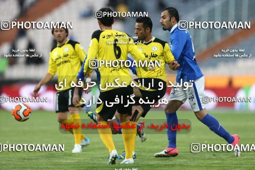 652395, Tehran, [*parameter:4*], لیگ برتر فوتبال ایران، Persian Gulf Cup، Week 18، Second Leg، Esteghlal 1 v 0 Fajr-e Sepasi Shiraz on 2013/12/14 at Azadi Stadium