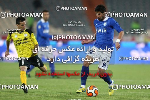 652372, Tehran, [*parameter:4*], لیگ برتر فوتبال ایران، Persian Gulf Cup، Week 18، Second Leg، Esteghlal 1 v 0 Fajr-e Sepasi Shiraz on 2013/12/14 at Azadi Stadium