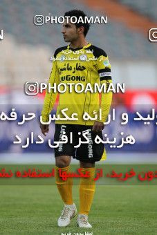 652663, Tehran, [*parameter:4*], لیگ برتر فوتبال ایران، Persian Gulf Cup، Week 18، Second Leg، Esteghlal 1 v 0 Fajr-e Sepasi Shiraz on 2013/12/14 at Azadi Stadium