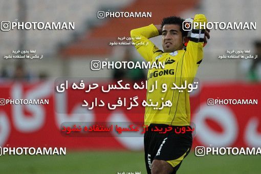 652679, Tehran, [*parameter:4*], لیگ برتر فوتبال ایران، Persian Gulf Cup، Week 18، Second Leg، Esteghlal 1 v 0 Fajr-e Sepasi Shiraz on 2013/12/14 at Azadi Stadium