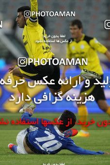 652673, Tehran, [*parameter:4*], لیگ برتر فوتبال ایران، Persian Gulf Cup، Week 18، Second Leg، Esteghlal 1 v 0 Fajr-e Sepasi Shiraz on 2013/12/14 at Azadi Stadium