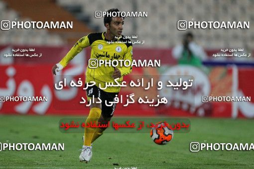 652661, Tehran, [*parameter:4*], لیگ برتر فوتبال ایران، Persian Gulf Cup، Week 18، Second Leg، Esteghlal 1 v 0 Fajr-e Sepasi Shiraz on 2013/12/14 at Azadi Stadium