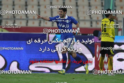 652467, Tehran, [*parameter:4*], لیگ برتر فوتبال ایران، Persian Gulf Cup، Week 18، Second Leg، Esteghlal 1 v 0 Fajr-e Sepasi Shiraz on 2013/12/14 at Azadi Stadium