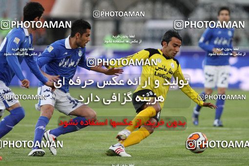 652911, Tehran, [*parameter:4*], لیگ برتر فوتبال ایران، Persian Gulf Cup، Week 18، Second Leg، Esteghlal 1 v 0 Fajr-e Sepasi Shiraz on 2013/12/14 at Azadi Stadium