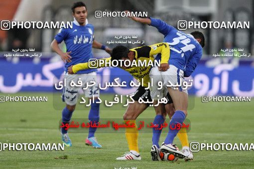652868, Tehran, [*parameter:4*], لیگ برتر فوتبال ایران، Persian Gulf Cup، Week 18، Second Leg، Esteghlal 1 v 0 Fajr-e Sepasi Shiraz on 2013/12/14 at Azadi Stadium