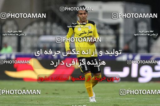 652957, Tehran, [*parameter:4*], لیگ برتر فوتبال ایران، Persian Gulf Cup، Week 18، Second Leg، Esteghlal 1 v 0 Fajr-e Sepasi Shiraz on 2013/12/14 at Azadi Stadium
