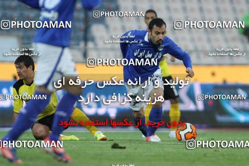 652863, Tehran, [*parameter:4*], لیگ برتر فوتبال ایران، Persian Gulf Cup، Week 18، Second Leg، Esteghlal 1 v 0 Fajr-e Sepasi Shiraz on 2013/12/14 at Azadi Stadium
