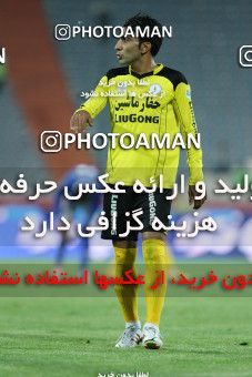 652850, Tehran, [*parameter:4*], لیگ برتر فوتبال ایران، Persian Gulf Cup، Week 18، Second Leg، Esteghlal 1 v 0 Fajr-e Sepasi Shiraz on 2013/12/14 at Azadi Stadium