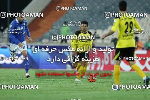 652884, Tehran, [*parameter:4*], لیگ برتر فوتبال ایران، Persian Gulf Cup، Week 18، Second Leg، Esteghlal 1 v 0 Fajr-e Sepasi Shiraz on 2013/12/14 at Azadi Stadium