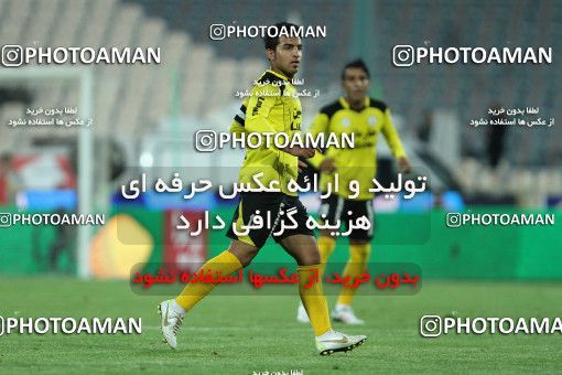 652913, Tehran, [*parameter:4*], لیگ برتر فوتبال ایران، Persian Gulf Cup، Week 18، Second Leg، Esteghlal 1 v 0 Fajr-e Sepasi Shiraz on 2013/12/14 at Azadi Stadium