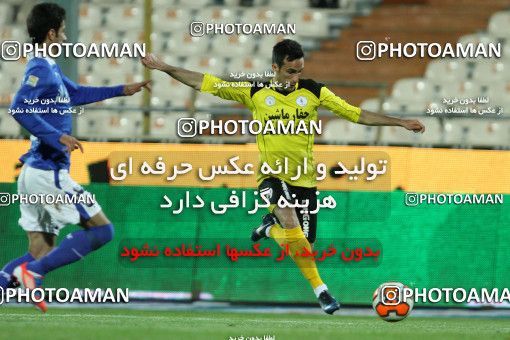 652984, Tehran, [*parameter:4*], لیگ برتر فوتبال ایران، Persian Gulf Cup، Week 18، Second Leg، Esteghlal 1 v 0 Fajr-e Sepasi Shiraz on 2013/12/14 at Azadi Stadium