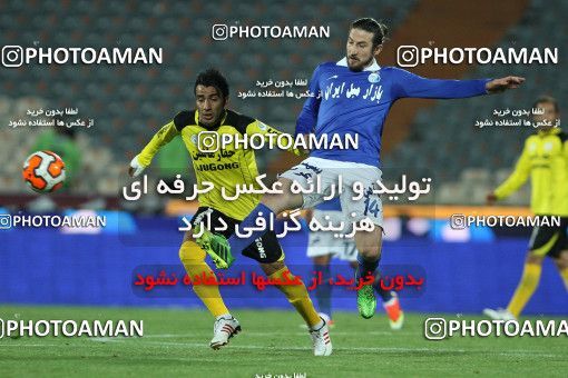 652813, Tehran, [*parameter:4*], لیگ برتر فوتبال ایران، Persian Gulf Cup، Week 18، Second Leg، Esteghlal 1 v 0 Fajr-e Sepasi Shiraz on 2013/12/14 at Azadi Stadium