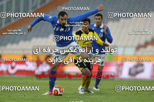 652846, Tehran, [*parameter:4*], لیگ برتر فوتبال ایران، Persian Gulf Cup، Week 18، Second Leg، Esteghlal 1 v 0 Fajr-e Sepasi Shiraz on 2013/12/14 at Azadi Stadium