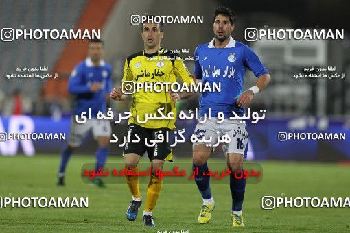 652710, Tehran, [*parameter:4*], لیگ برتر فوتبال ایران، Persian Gulf Cup، Week 18، Second Leg، Esteghlal 1 v 0 Fajr-e Sepasi Shiraz on 2013/12/14 at Azadi Stadium