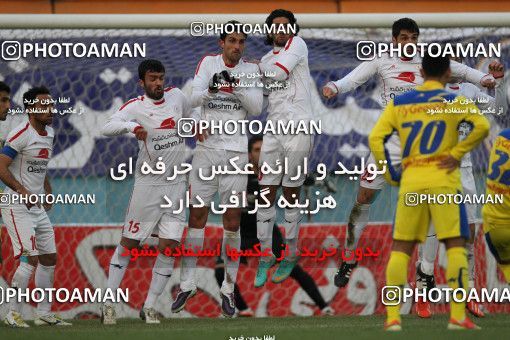 654687, Tehran, [*parameter:4*], لیگ برتر فوتبال ایران، Persian Gulf Cup، Week 19، Second Leg، Rah Ahan 1 v 3 Naft Tehran on 2013/12/20 at Ekbatan Stadium
