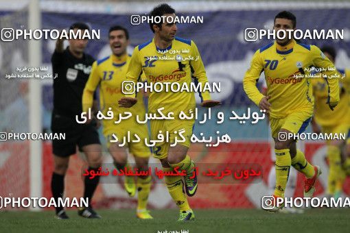 654472, Tehran, [*parameter:4*], لیگ برتر فوتبال ایران، Persian Gulf Cup، Week 19، Second Leg، Rah Ahan 1 v 3 Naft Tehran on 2013/12/20 at Ekbatan Stadium