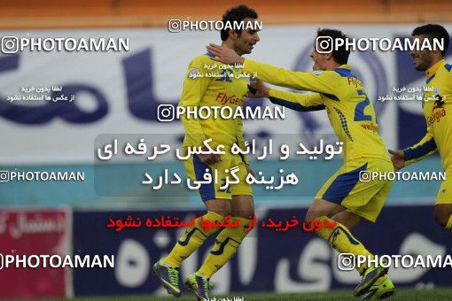 654453, Tehran, [*parameter:4*], لیگ برتر فوتبال ایران، Persian Gulf Cup، Week 19، Second Leg، Rah Ahan 1 v 3 Naft Tehran on 2013/12/20 at Ekbatan Stadium