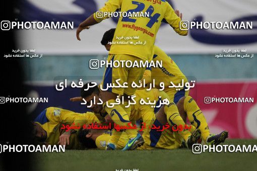 654629, Tehran, [*parameter:4*], لیگ برتر فوتبال ایران، Persian Gulf Cup، Week 19، Second Leg، Rah Ahan 1 v 3 Naft Tehran on 2013/12/20 at Ekbatan Stadium