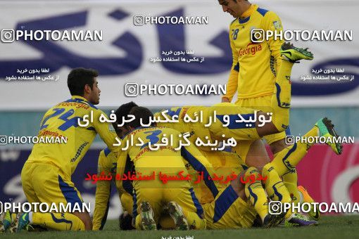 654688, Tehran, [*parameter:4*], لیگ برتر فوتبال ایران، Persian Gulf Cup، Week 19، Second Leg، Rah Ahan 1 v 3 Naft Tehran on 2013/12/20 at Ekbatan Stadium