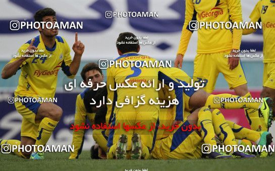 654493, Tehran, [*parameter:4*], لیگ برتر فوتبال ایران، Persian Gulf Cup، Week 19، Second Leg، Rah Ahan 1 v 3 Naft Tehran on 2013/12/20 at Ekbatan Stadium