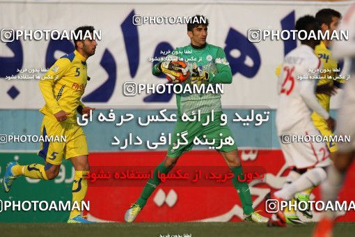 654553, Tehran, [*parameter:4*], لیگ برتر فوتبال ایران، Persian Gulf Cup، Week 19، Second Leg، Rah Ahan 1 v 3 Naft Tehran on 2013/12/20 at Ekbatan Stadium
