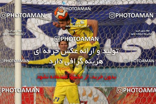 654452, Tehran, [*parameter:4*], لیگ برتر فوتبال ایران، Persian Gulf Cup، Week 19، Second Leg، Rah Ahan 1 v 3 Naft Tehran on 2013/12/20 at Ekbatan Stadium