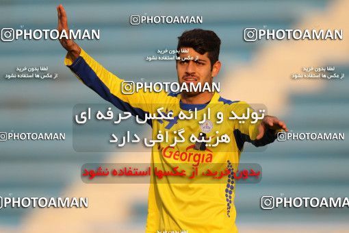 654457, Tehran, [*parameter:4*], لیگ برتر فوتبال ایران، Persian Gulf Cup، Week 19، Second Leg، Rah Ahan 1 v 3 Naft Tehran on 2013/12/20 at Ekbatan Stadium