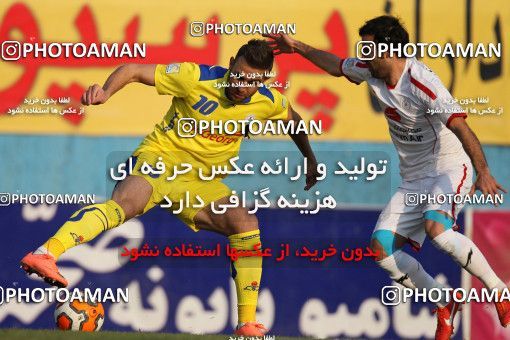 654597, Tehran, [*parameter:4*], لیگ برتر فوتبال ایران، Persian Gulf Cup، Week 19، Second Leg، Rah Ahan 1 v 3 Naft Tehran on 2013/12/20 at Ekbatan Stadium