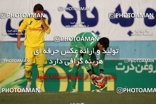 654408, Tehran, [*parameter:4*], لیگ برتر فوتبال ایران، Persian Gulf Cup، Week 19، Second Leg، Rah Ahan 1 v 3 Naft Tehran on 2013/12/20 at Ekbatan Stadium