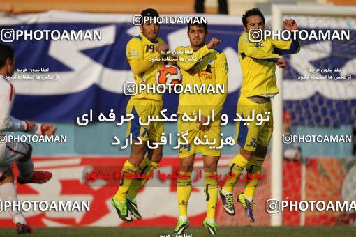 654633, Tehran, [*parameter:4*], لیگ برتر فوتبال ایران، Persian Gulf Cup، Week 19، Second Leg، Rah Ahan 1 v 3 Naft Tehran on 2013/12/20 at Ekbatan Stadium