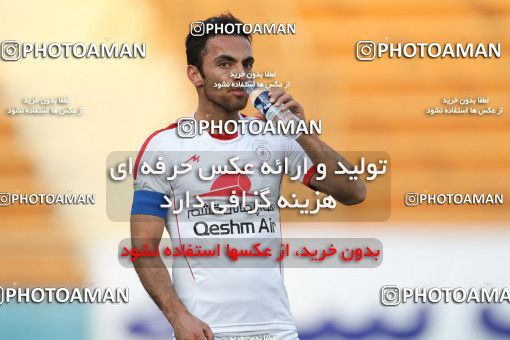 654669, Tehran, [*parameter:4*], لیگ برتر فوتبال ایران، Persian Gulf Cup، Week 19، Second Leg، Rah Ahan 1 v 3 Naft Tehran on 2013/12/20 at Ekbatan Stadium