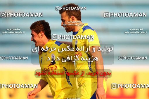 654433, Tehran, [*parameter:4*], لیگ برتر فوتبال ایران، Persian Gulf Cup، Week 19، Second Leg، Rah Ahan 1 v 3 Naft Tehran on 2013/12/20 at Ekbatan Stadium