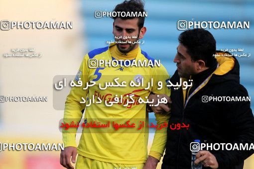 654571, Tehran, [*parameter:4*], لیگ برتر فوتبال ایران، Persian Gulf Cup، Week 19، Second Leg، Rah Ahan 1 v 3 Naft Tehran on 2013/12/20 at Ekbatan Stadium