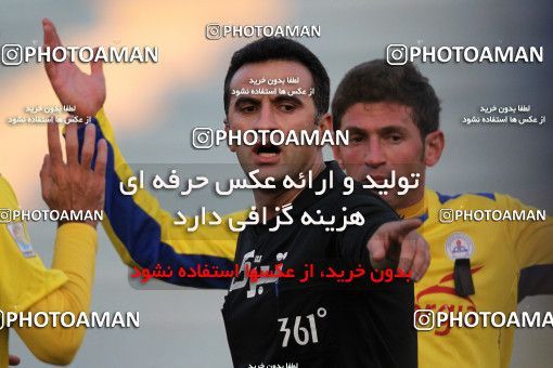654587, Tehran, [*parameter:4*], لیگ برتر فوتبال ایران، Persian Gulf Cup، Week 19، Second Leg، Rah Ahan 1 v 3 Naft Tehran on 2013/12/20 at Ekbatan Stadium