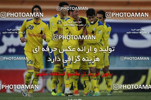 654545, Tehran, [*parameter:4*], لیگ برتر فوتبال ایران، Persian Gulf Cup، Week 19، Second Leg، Rah Ahan 1 v 3 Naft Tehran on 2013/12/20 at Ekbatan Stadium