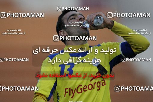 654624, Tehran, [*parameter:4*], لیگ برتر فوتبال ایران، Persian Gulf Cup، Week 19، Second Leg، Rah Ahan 1 v 3 Naft Tehran on 2013/12/20 at Ekbatan Stadium