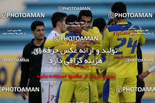 654442, Tehran, [*parameter:4*], لیگ برتر فوتبال ایران، Persian Gulf Cup، Week 19، Second Leg، Rah Ahan 1 v 3 Naft Tehran on 2013/12/20 at Ekbatan Stadium