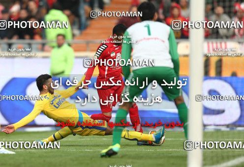 656019, Tehran, [*parameter:4*], لیگ برتر فوتبال ایران، Persian Gulf Cup، Week 21، Second Leg، Persepolis 0 v 0 Naft Tehran on 2014/01/03 at Azadi Stadium