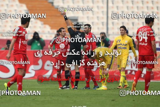 656217, Tehran, [*parameter:4*], لیگ برتر فوتبال ایران، Persian Gulf Cup، Week 21، Second Leg، Persepolis 0 v 0 Naft Tehran on 2014/01/03 at Azadi Stadium