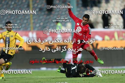 688910, Tehran, [*parameter:4*], لیگ برتر فوتبال ایران، Persian Gulf Cup، Week 25، Second Leg، Persepolis 2 v 0 Sepahan on 2014/01/31 at Azadi Stadium