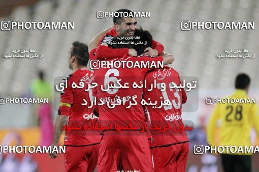 688999, Tehran, [*parameter:4*], لیگ برتر فوتبال ایران، Persian Gulf Cup، Week 25، Second Leg، Persepolis 2 v 0 Sepahan on 2014/01/31 at Azadi Stadium