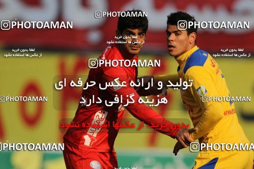 659746, Tehran, [*parameter:4*], Iran Pro League، Persian Gulf Cup، 2013-14 season، Second Leg، Week 26، Naft Tehran 3 v ۰ Tractor S.C. on 2014/02/09 at Takhti Stadium